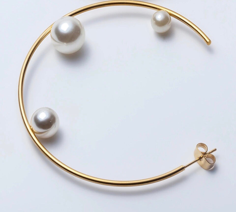 Big Pearl Line Hoop Earrings